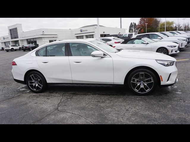 2026 BMW 5 Series 530i xDrive