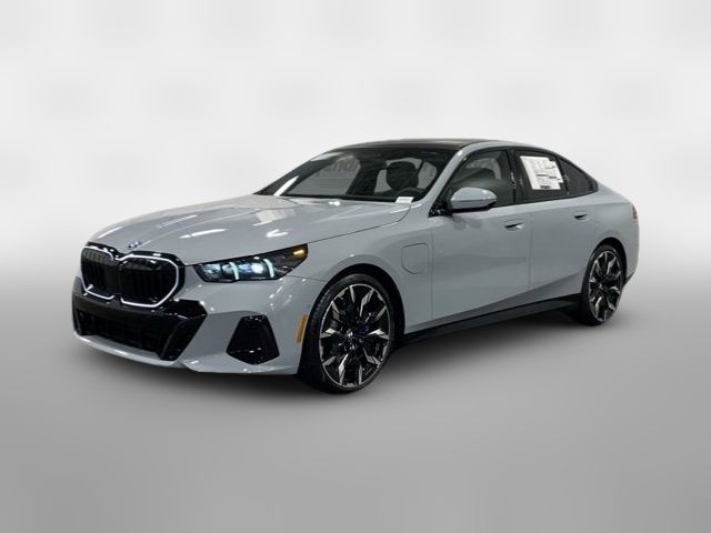 2026 BMW 5 Series 550e xDrive