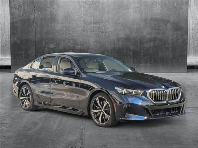 2026 BMW 5 Series 550e xDrive