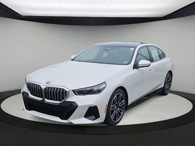 2026 BMW 5 Series 550e xDrive