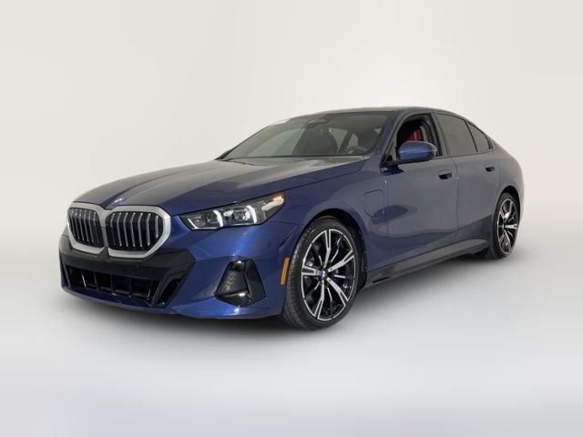2026 BMW 5 Series 550e xDrive