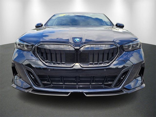 2026 BMW 5 Series 550e xDrive