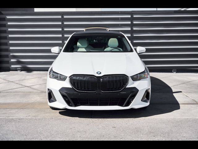 2026 BMW 5 Series 550e xDrive