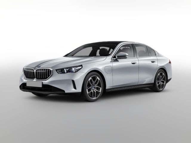 2026 BMW 5 Series 550e xDrive