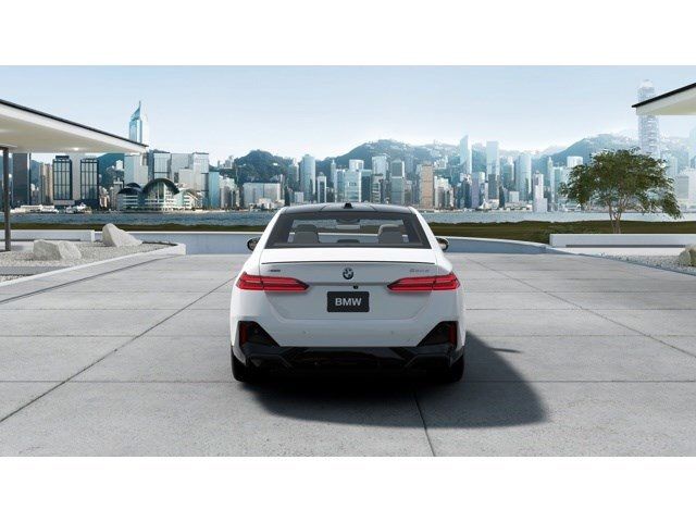 2026 BMW 5 Series 550e xDrive