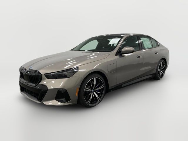 2026 BMW 5 Series 550e xDrive