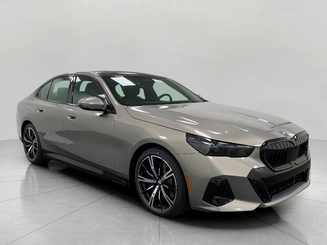2026 BMW 5 Series 550e xDrive