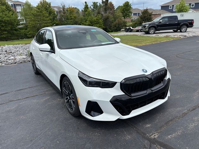 2026 BMW 5 Series 550e xDrive