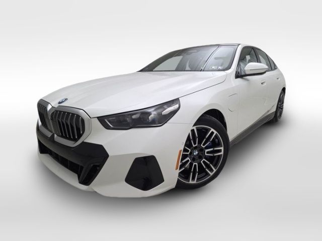 2026 BMW 5 Series 550e xDrive