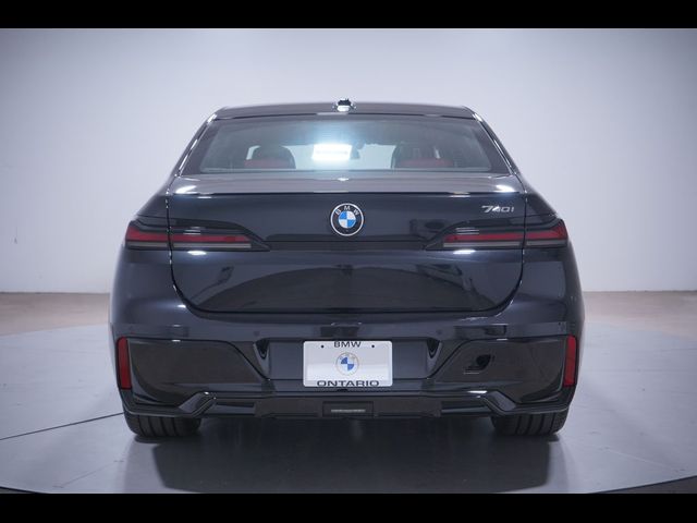 2026 BMW 7 Series 740i