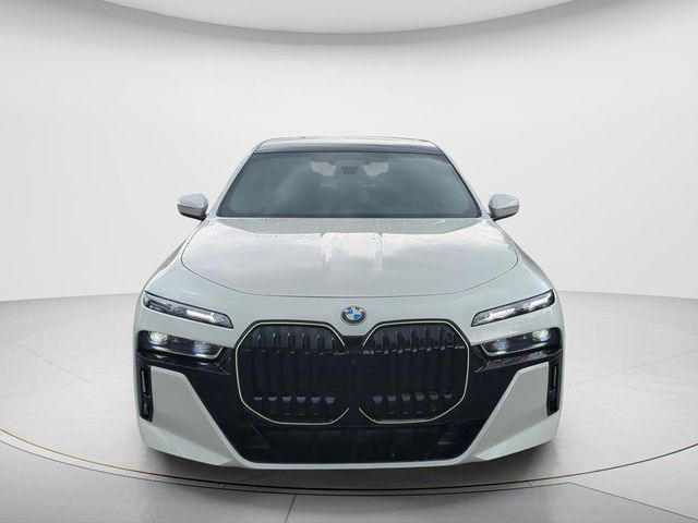 2026 BMW 7 Series 740i xDrive
