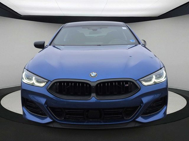 2026 BMW 8 Series M850i