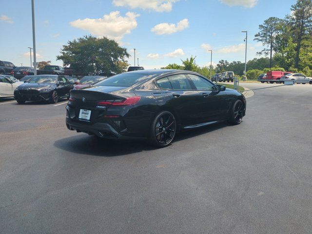 2026 BMW 8 Series M850i