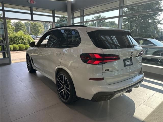 2026 BMW X5 M60i