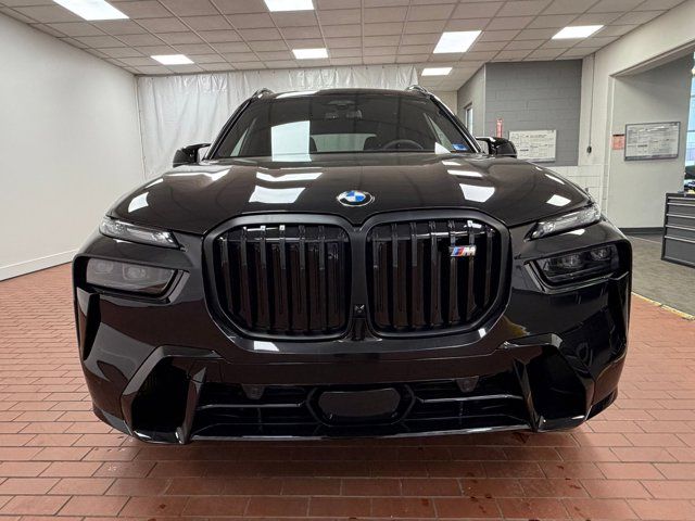 2026 BMW X7 M60i