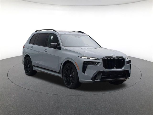 2026 BMW X7 M60i