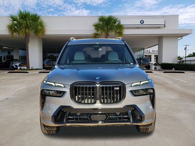 2026 BMW X7 M60i