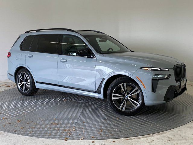 2026 BMW X7 M60i