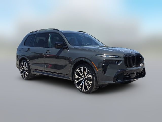 2026 BMW X7 M60i