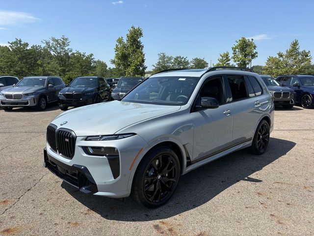 2026 BMW X7 M60i
