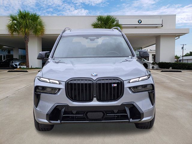 2026 BMW X7 M60i