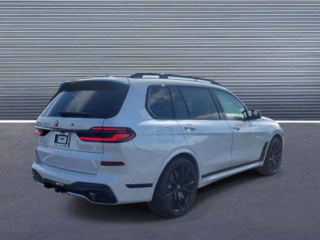 2026 BMW X7 M60i