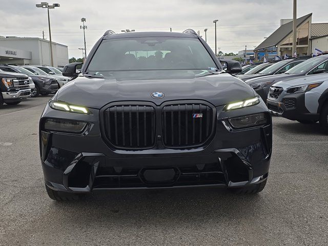 2026 BMW X7 M60i