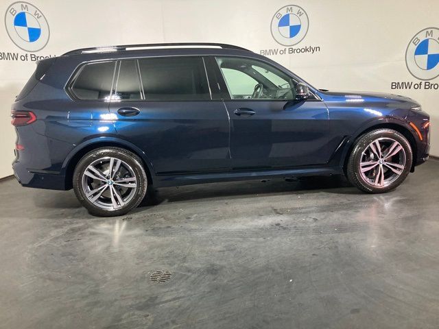 2026 BMW X7 M60i