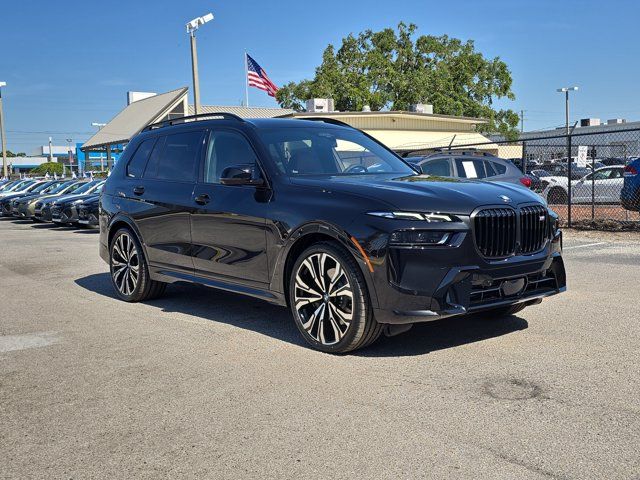2026 BMW X7 M60i