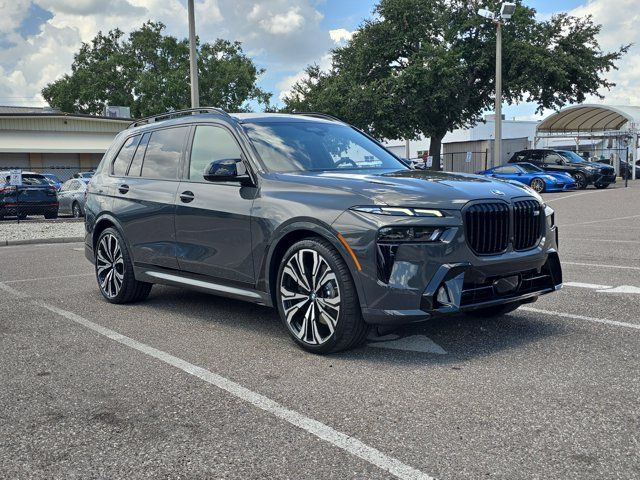 2026 BMW X7 M60i