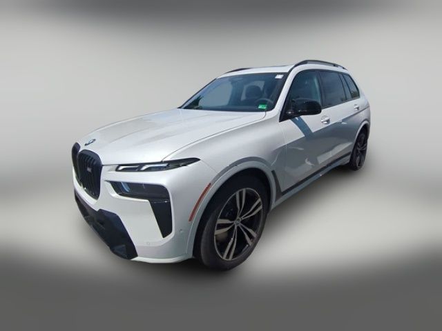 2026 BMW X7 M60i