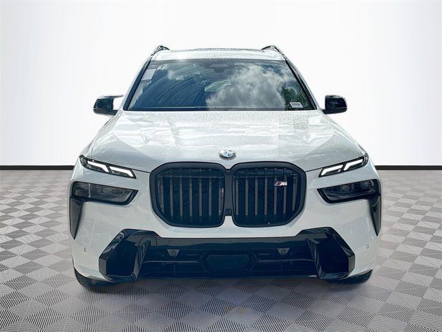 2026 BMW X7 M60i