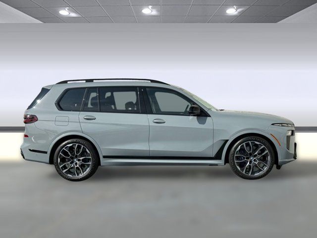 2026 BMW X7 M60i