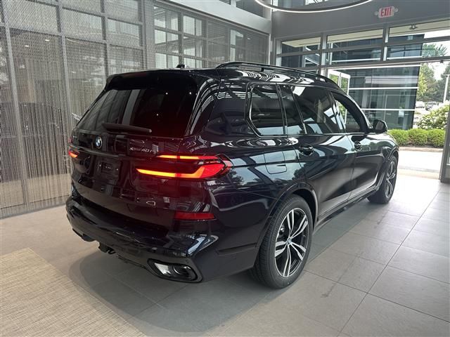 2026 BMW X7 xDrive40i