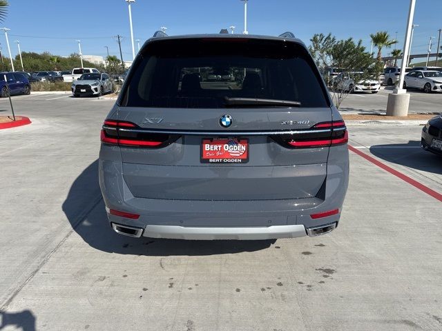 2026 BMW X7 xDrive40i