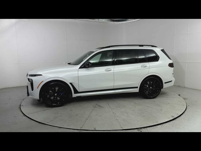 2026 BMW X7 M60i