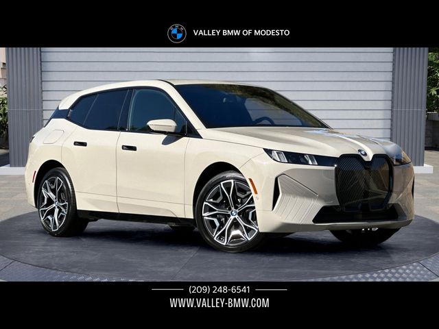 2026 BMW iX xDrive45