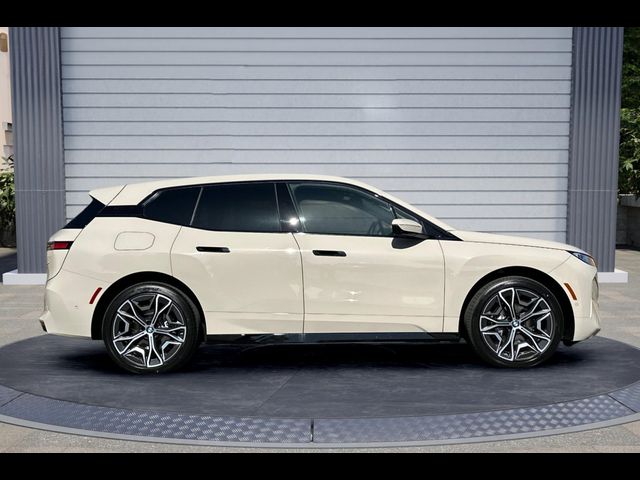 2026 BMW iX xDrive45