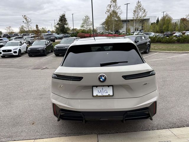 2026 BMW iX xDrive45