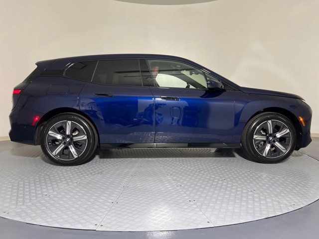 2026 BMW iX xDrive45