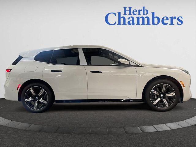2026 BMW iX xDrive45