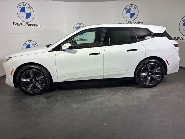 2026 BMW iX xDrive45