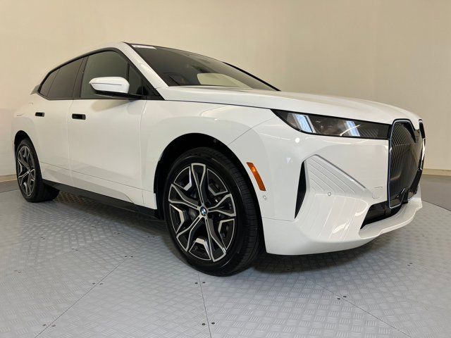 2026 BMW iX xDrive60