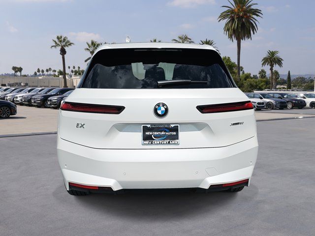 2026 BMW iX xDrive60