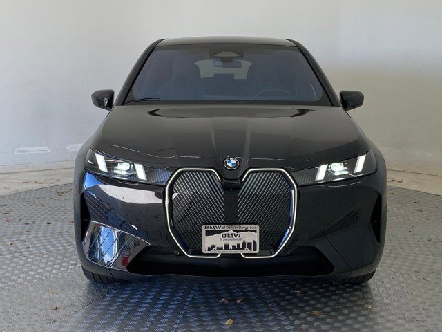 2026 BMW iX xDrive60