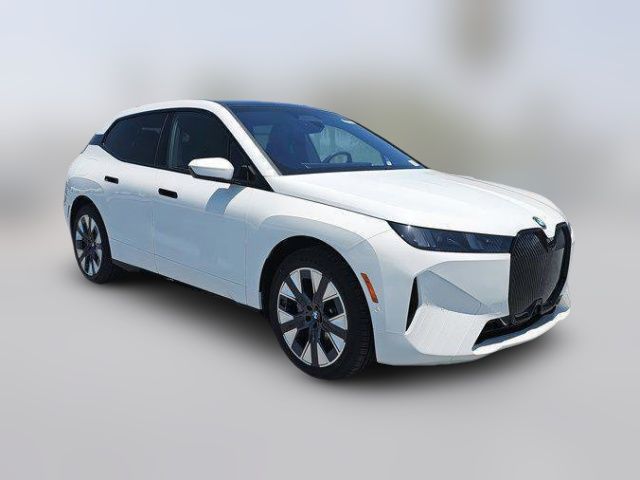 2026 BMW iX xDrive60