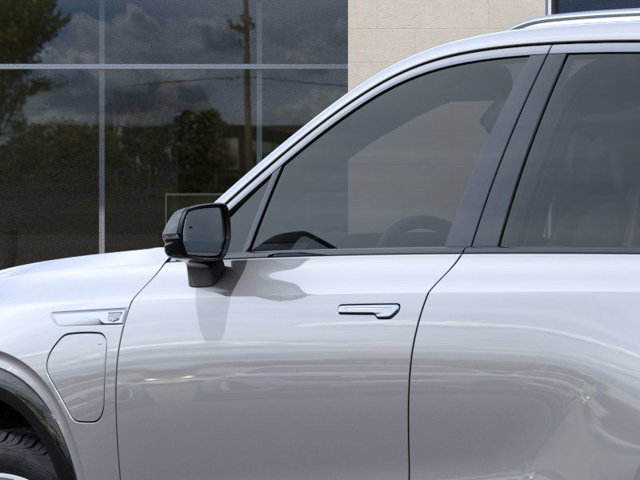 Vehicle image 12 of 24