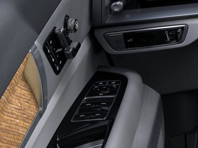 Vehicle image 22 of 24