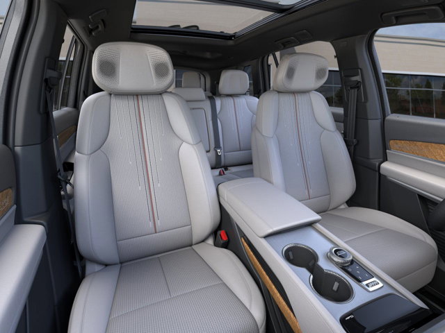 Vehicle image 16 of 24