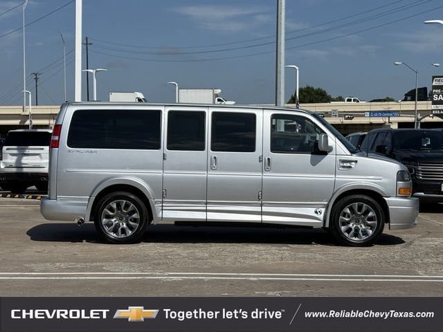 2026 Chevrolet Express Base